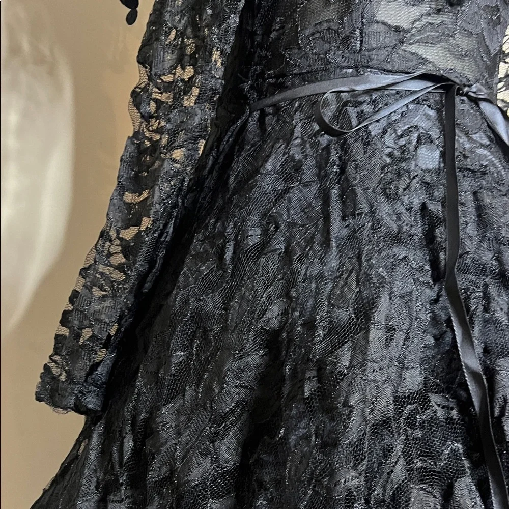 🖤Elegant Black Lace Off-Shoulder Dress - Picture 9 of 16